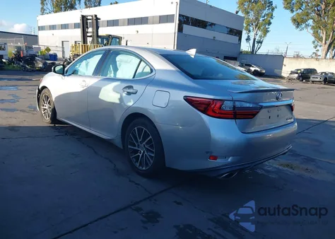 2016 Lexus Es 350 z USA, uszkodzony, nr VIN 58ABK1GG6GU005108